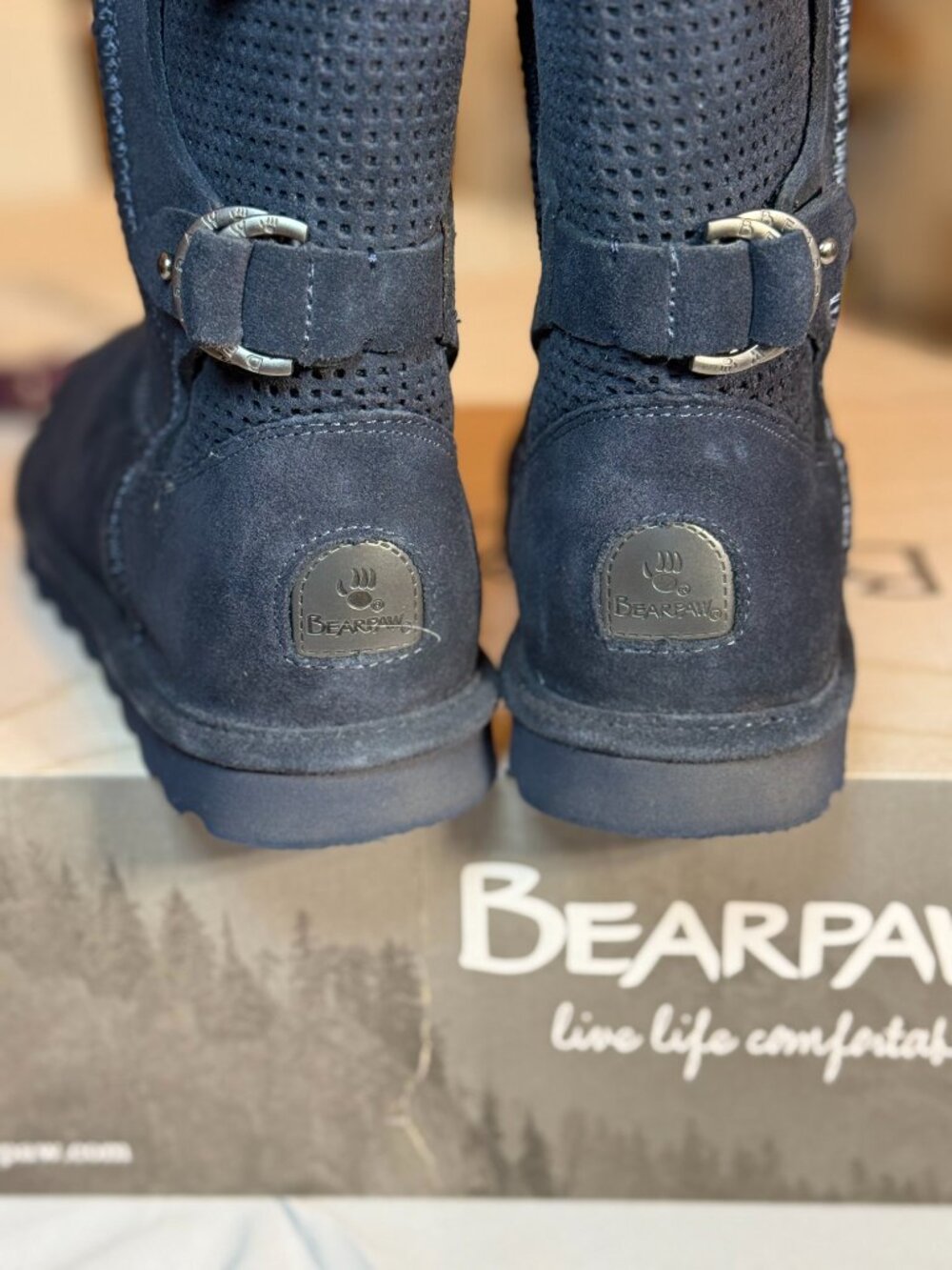Bearpaw Navy Twin Buckled Clara Boots with Fuzzy Lining. New in Box Women's 10 - Picture 2 of 10